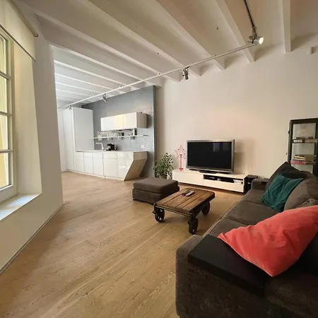 Konventna In Heart, Designed, Spacious