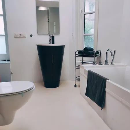 Konventna In Heart, Designed, Spacious * ブラチスラヴァ