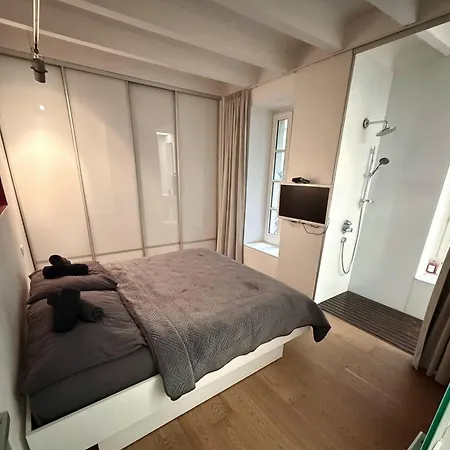 Konventna In Heart, Designed, Spacious شقة *